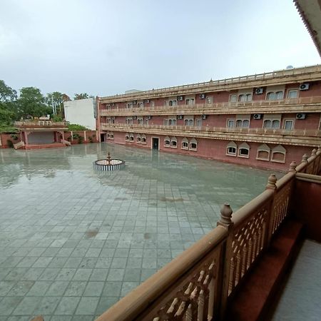 אורצ'ה Hotel Rajwada Palace מראה חיצוני תמונה