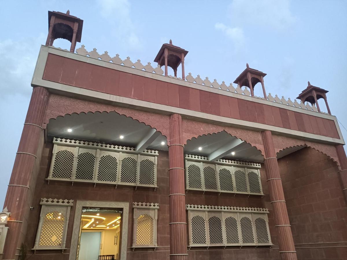 אורצ'ה Hotel Rajwada Palace מראה חיצוני תמונה