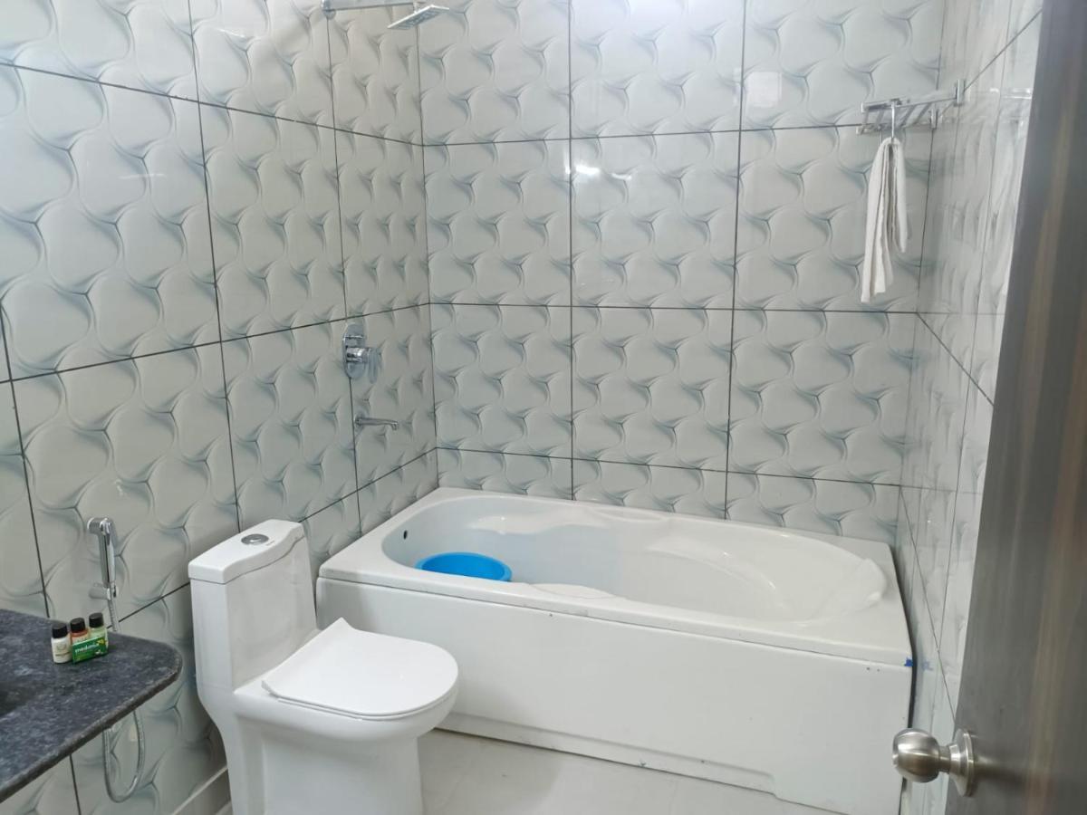 אורצ'ה Hotel Rajwada Palace מראה חיצוני תמונה