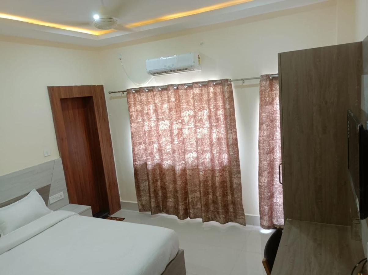 אורצ'ה Hotel Rajwada Palace מראה חיצוני תמונה