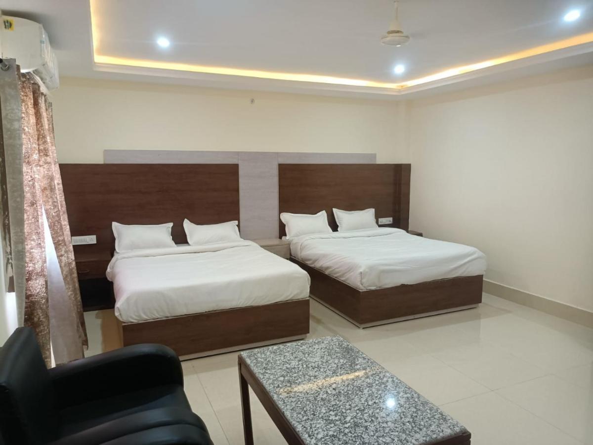 אורצ'ה Hotel Rajwada Palace מראה חיצוני תמונה