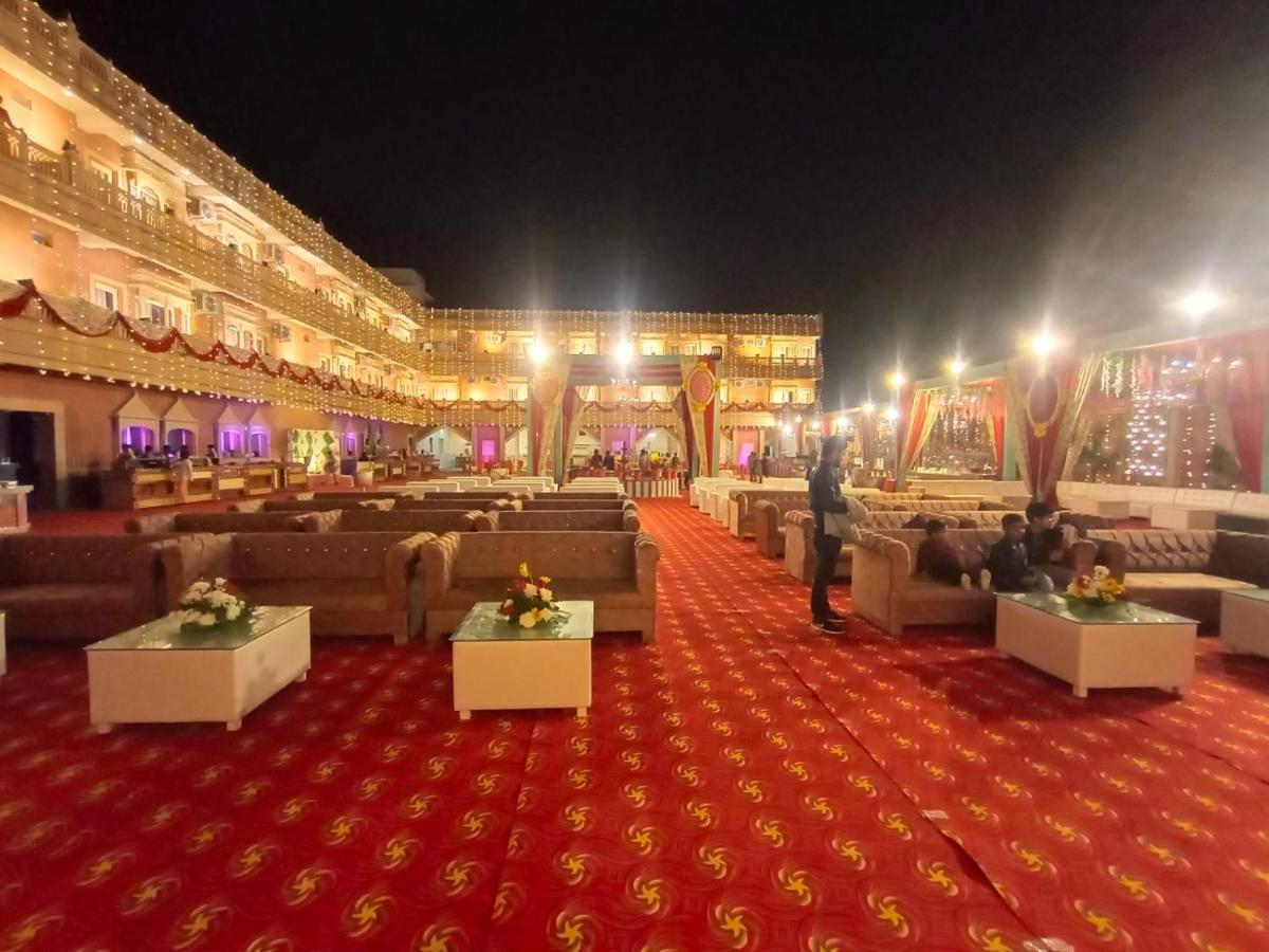 אורצ'ה Hotel Rajwada Palace מראה חיצוני תמונה