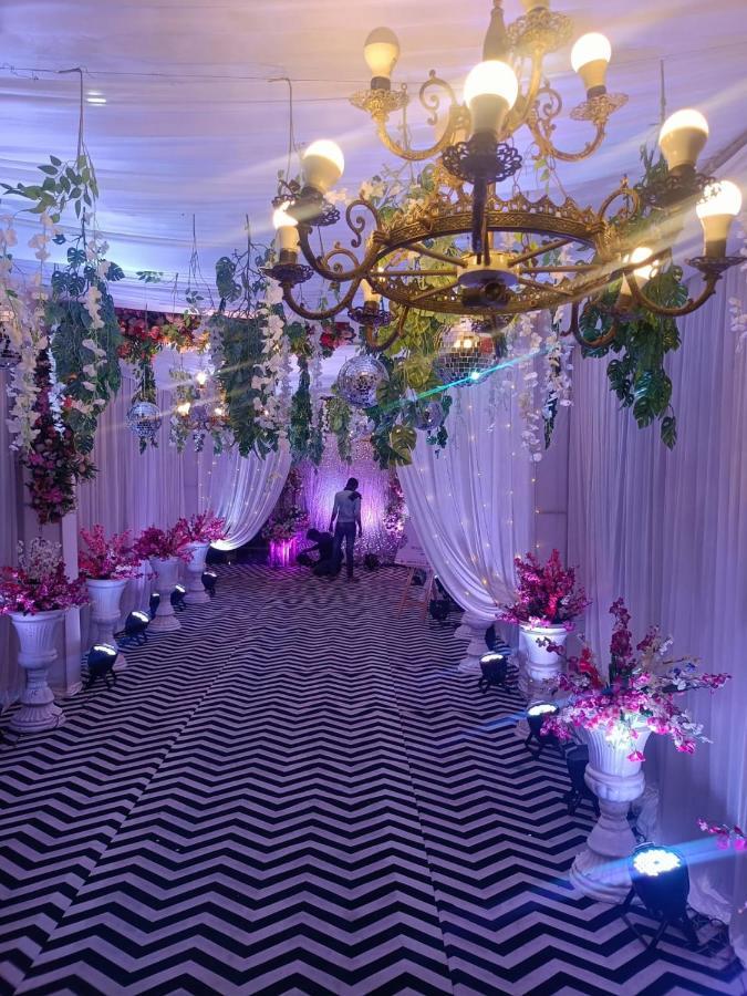 אורצ'ה Hotel Rajwada Palace מראה חיצוני תמונה